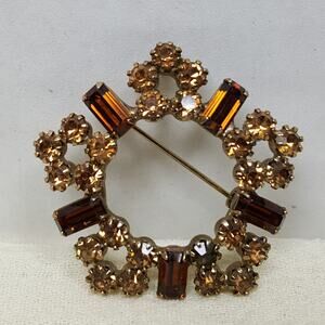Vintage Amber Wreath Brooch Pin